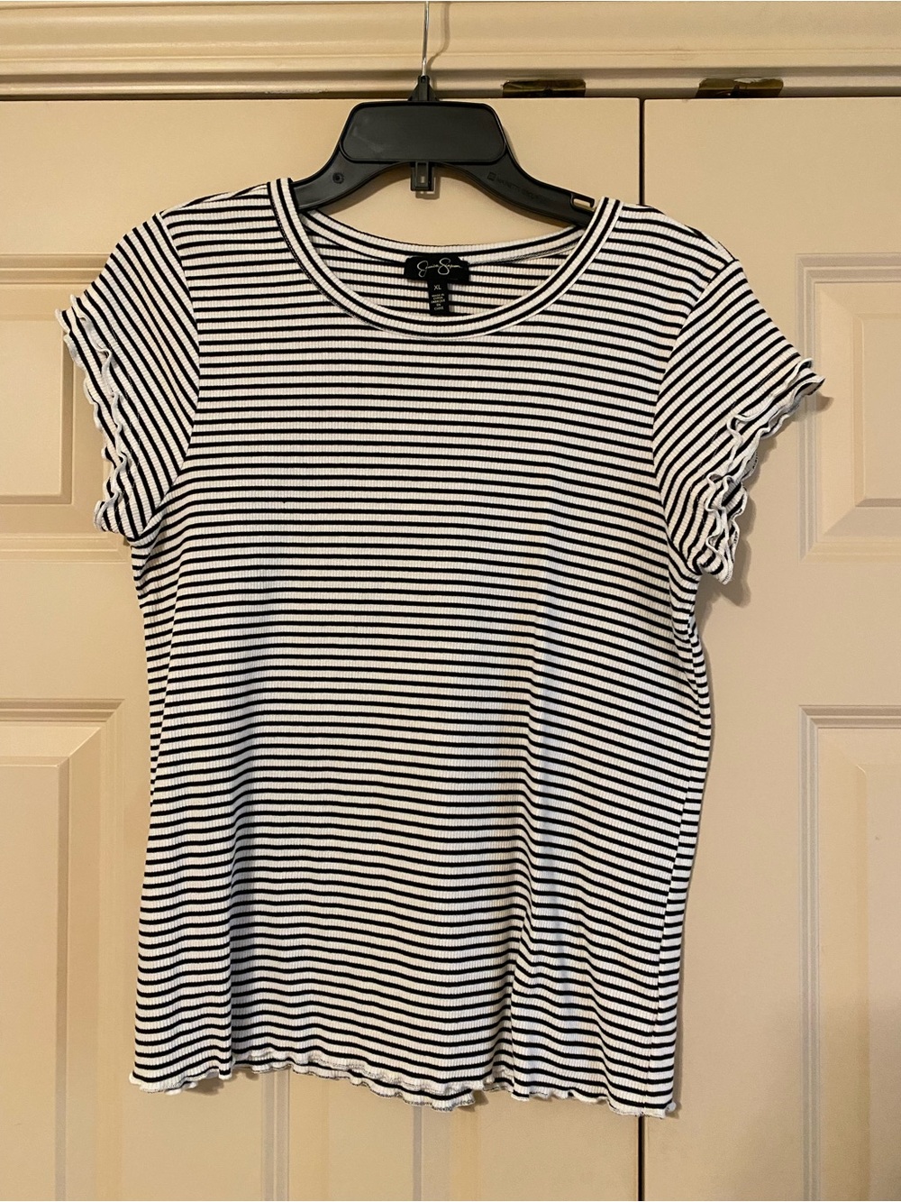 Jessica Simpson Black & White Striped Short Sleeve Ribbed Tee